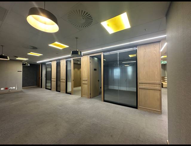 552M² OFFICE TO LET IN SANDTON CENTRAL